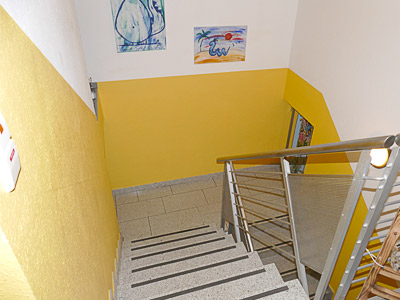 Treppenhaus, oberer Teil noch ohne Wandhandlauf
