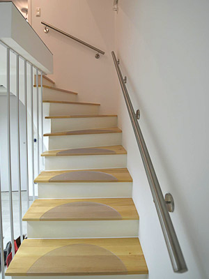 Handläufe gerade für Treppe zum Keller