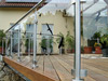Terrassengeländer mit Glasfüllung - gerader und gewalzter Geländerverlauf